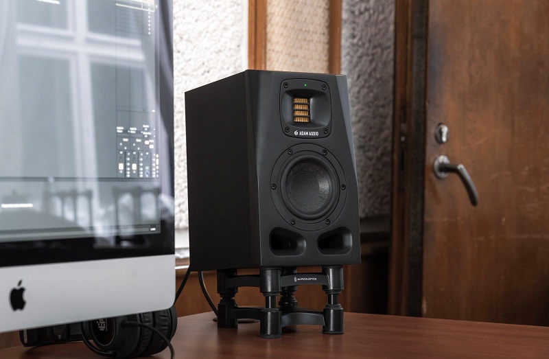 thiết kế của Adam Audio A4V
