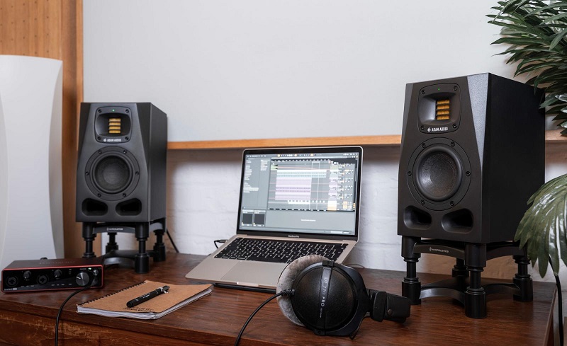 hiệu suất âm thanh của Adam Audio A4V