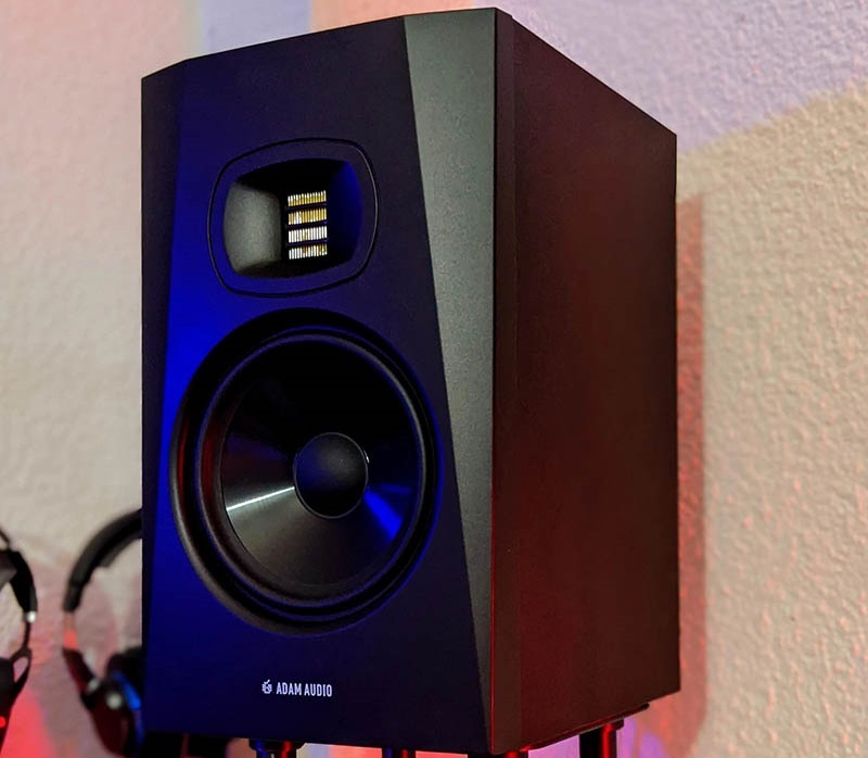 thiết kế của Loa Adam Audio T7V