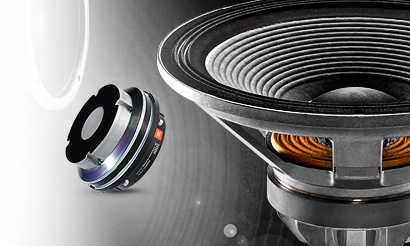 Loa JBL SRX 835P có cấu hình khủng