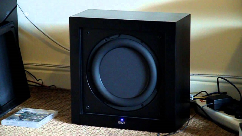 Loa KEF T-2 