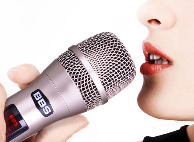 Cách sử dụng Micro đúng chuẩn chuyên nghiệp để có màn trình diễn hoàn hảo